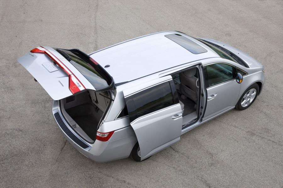  Honda Odyssey 2011 года  (фото 137 из 162)